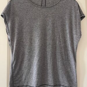 Lululemon Athletica Gray Short Sleeve Tee